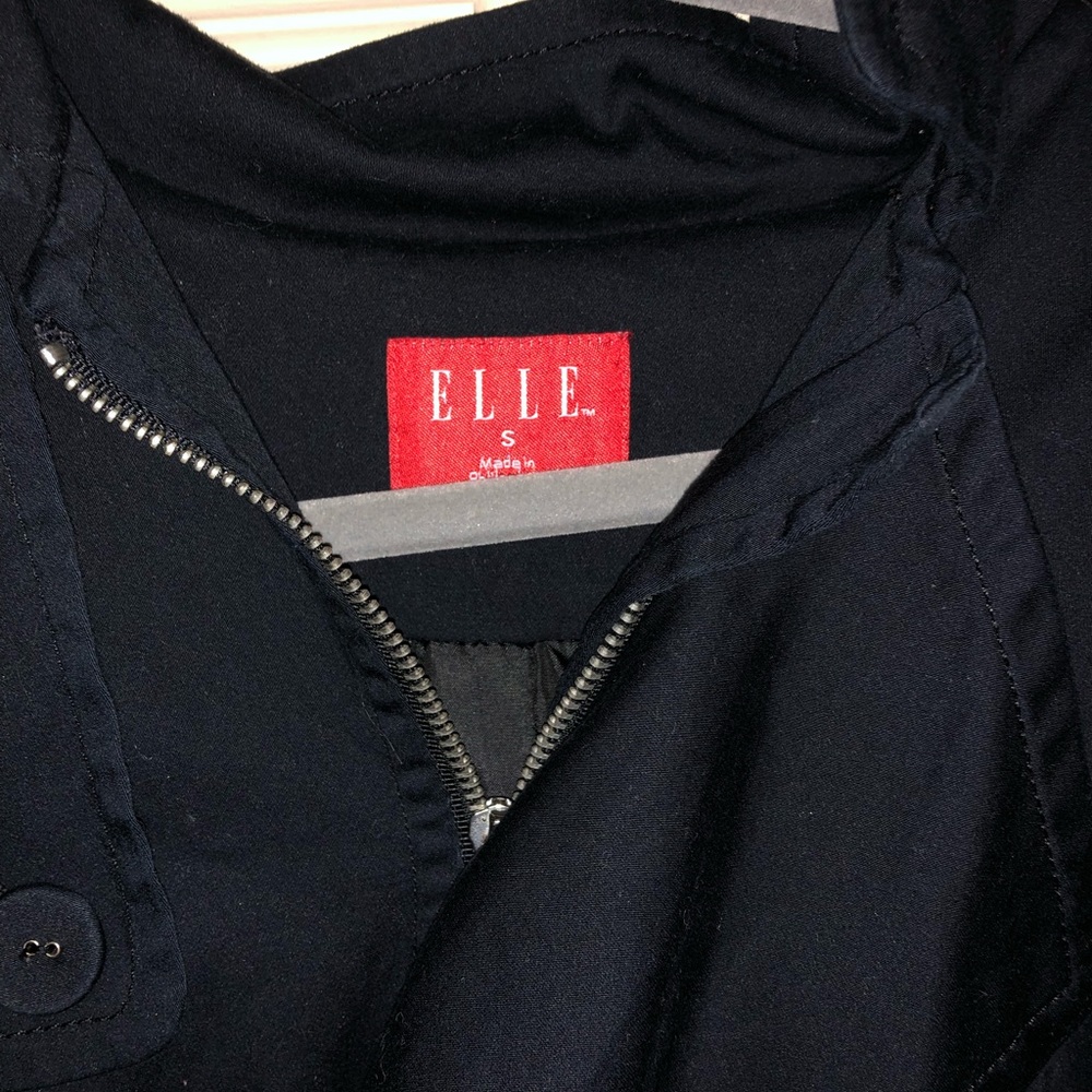 Trench coat size SMALL